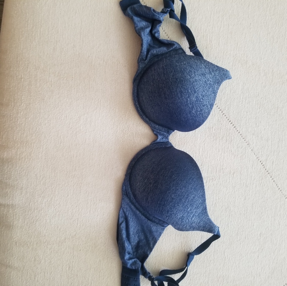 Victoria secret bra lightly padded